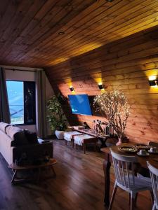 @cabanasdobarao, Pedra do Baú