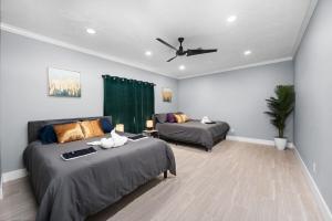 Galleria Saltwater POOL -Sleeps 20