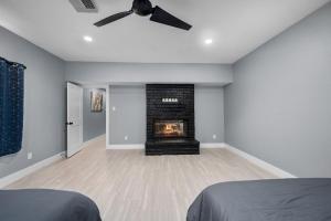 Galleria Saltwater POOL -Sleeps 20