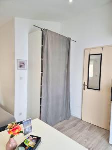 Appartements Le Petit Brevin : photos des chambres
