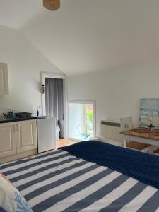 McGraths Bar & Accommodation Causeway