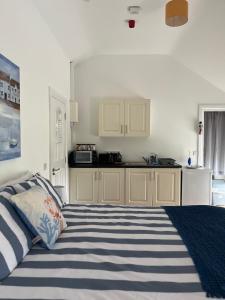 McGraths Bar & Accommodation Causeway