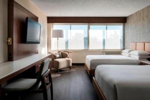 Double Room with Two Double Beds - Hearing Accessible  room in Fullerton Marriott at California State University