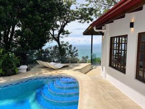 2 BD Villa with Sweeping Views of Manuel Antonio