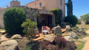 Villas Villa 8 personnes entre l'ile rousse et Calvi avec piscine. : photos des chambres