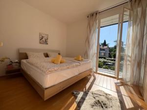 SEA and SUN Ankaran, near the Beach, free Parking and Wi-Fi, stunning sunset, 80m2 
