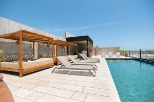 Pool, BIKES, jungle view and GOOD VIBES