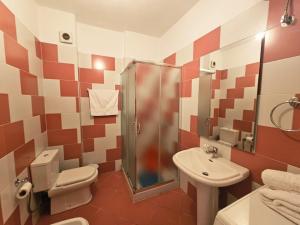 Sion Sarande Apartments