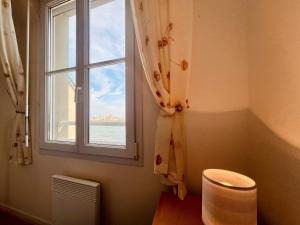 Maisons de vacances Les pieds dans l eau Home - Waterfront Stay : photos des chambres