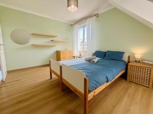 Maisons de vacances Les pieds dans l eau Home - Waterfront Stay : photos des chambres