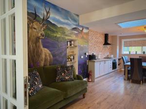 Wells Street Cottages No 26 By The River Ness