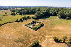 Villas Magnifique longere du Perche avec vue panoramique et piscine pour 9 personnes : photos des chambres