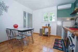 Villas Agreable maison avec piscine proche des Cevennes : photos des chambres