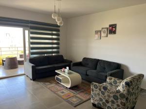 3 BR full AC amwaj apartment pool view beach haven