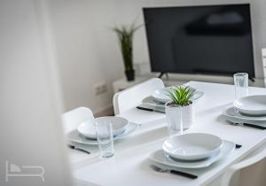 Voll ausgestattete und möblierte Apartments mit Einzelbetten - Küche - WLAN - PKW-Parkplatz