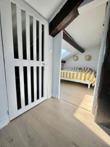 T2 sous les toits, entre gare et centre-ville, Grands buffets