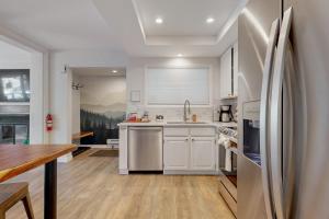 Modern Alpine Getaway