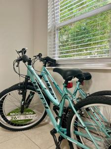 Haven - Walk to the Beach, Free Bikes, and Pool!