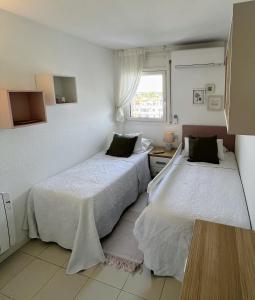 Marina & sea view apartment at Port Grec