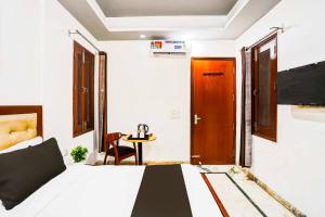 Super Hotel O Sector 110 Noida