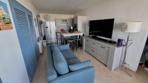 Appartement avec vue imprenable sur la mer et le lydia 5EST106