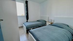Appartement avec vue imprenable sur la mer et le lydia 4EST106