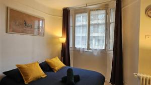 Studio très joli rénové quartier Notre-Dame Jardin des Plantes Panthéon près de la Seine