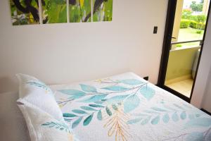 Apartment 2B Condominium Avalon Country Vista Lago y Confort 206 costa rica santa ana
