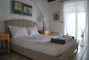 Blue Island Maisonette with Sharing Pool