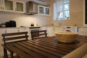 Blue Island Maisonette with Sharing Pool