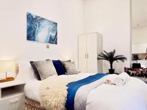 The Regent - Entire Studio in Central London - Prime Location