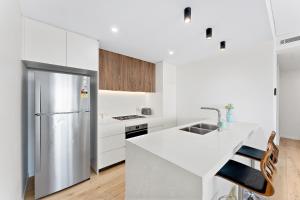 Waterview Apartment