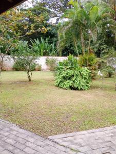 Praia e rio guaratuba