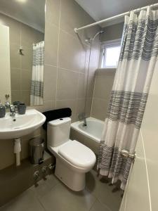 Hermosa casa amoblada dos dormitorios mas dos baños