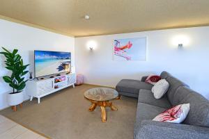 Fabulous Canal-front Apartment