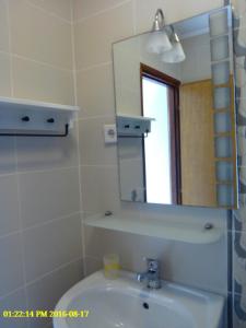 Apartments with parking space Novi Vinodolski - 15292