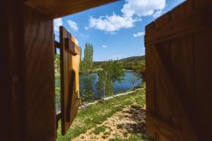 River huts Zrmanja