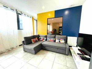 Villas Contemporary house stadium of france : photos des chambres