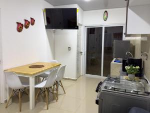 Estancia El Torogoz - by Duran