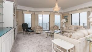 Phoenix East 1401 condo