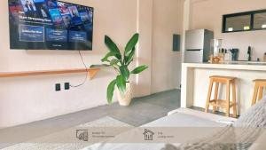 Casa Leah Puerto Escondido - Seaside Oasis in Zicatela - Steps from Beach - Steps To Zicatela & La Punta - 2 Outdoor Pools - 4