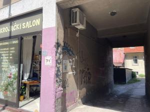 Courtyard Flats House URBAN STAY