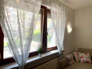 Courtyard Flats House URBAN STAY