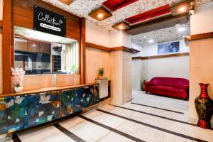 Collection O Rabindra Sadan Metro Station Formerly Hotel Gardenia