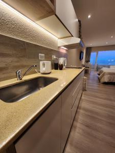 DPTO FRENTE Al MAR EN QUEQUEN CON PISCINA