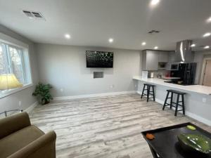 A brand new modern 2 bedroom upstairs apartment