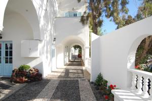 Drossos Hotel Santorini Greece