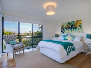 Beauty Between The Beaches - Blairgowrie