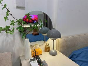 Lustay StudioR102 The ZenPark - Koi Pond View