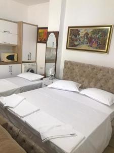 Cozy Riverside Apartment